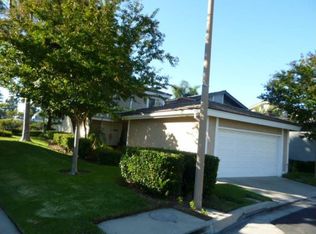 961 S Park Rim Cir, Anaheim, CA 92807