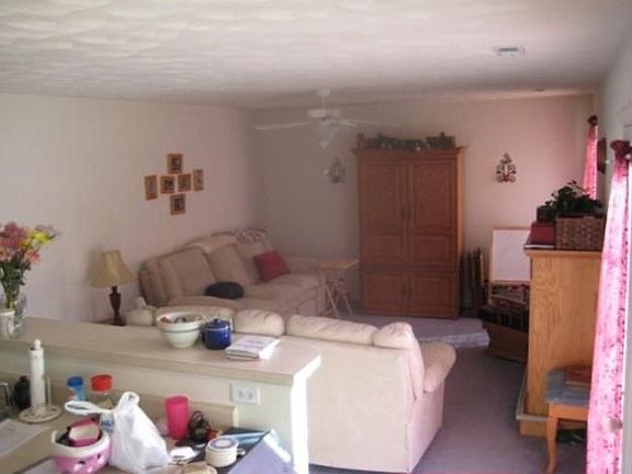 3rd image of 4526 Lomond Cir