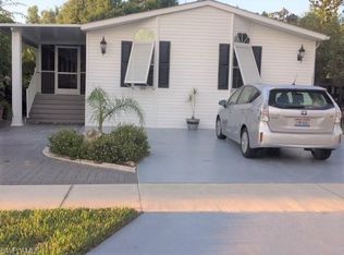 1064 Diamond Lake Cir, Naples, FL 34114