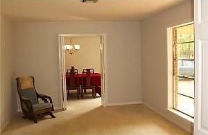 4th image of 1014 Holt St