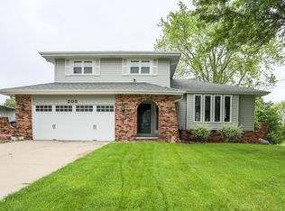 205 Maple Dr, Treynor, IA 51575