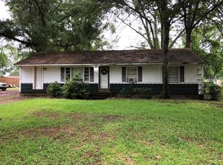 202 McHall Dr, Columbus, MS 39702