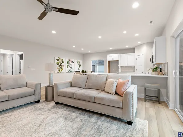 5802 S 94th St, Lincoln, NE 68526