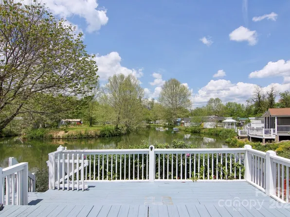 222 Pike Point, Waynesville, NC 28785