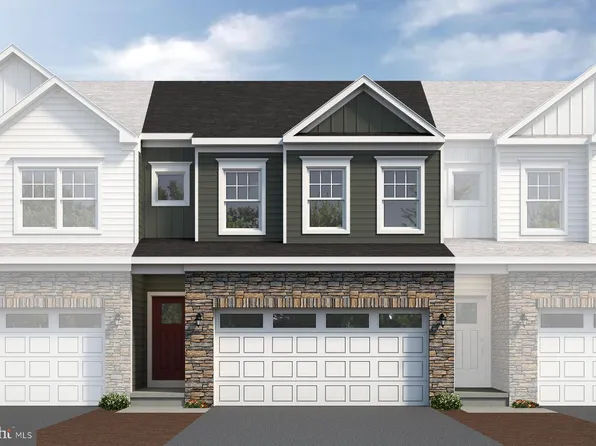 561 Brandywine Dr, State College, PA 16801