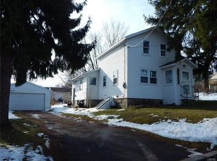 8 Cook St, Oswego, NY 13126