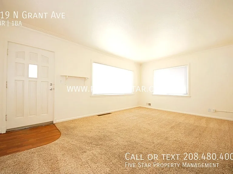 219 N Grant Ave — Photo 2