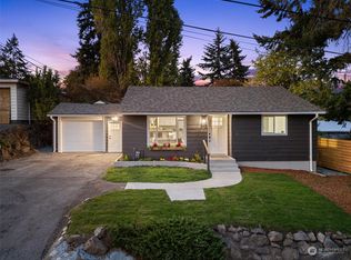 812 SW 104th St, Seattle, WA 98146