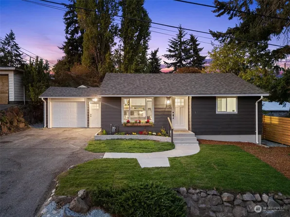 812 SW 104TH Street, Seattle, WA 98146