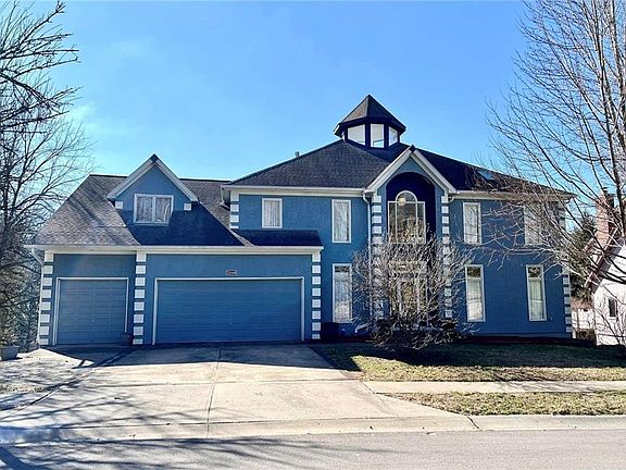 3rd image of 12109 E 65th Ct