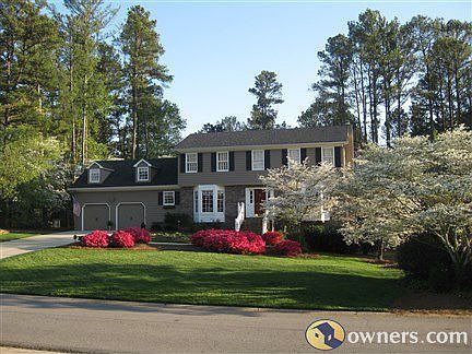 2nd image of 3540 Saxon Way