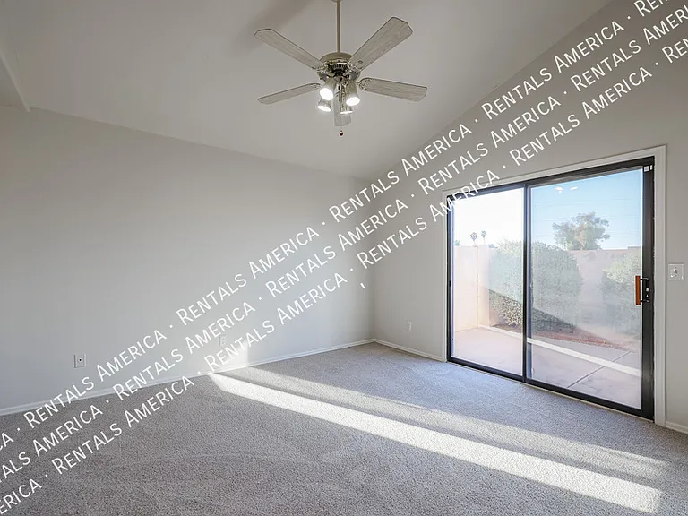 1902 N Barkley #7 — Photo 17