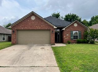 601 Whitefield Ln, Bossier City, LA 71112