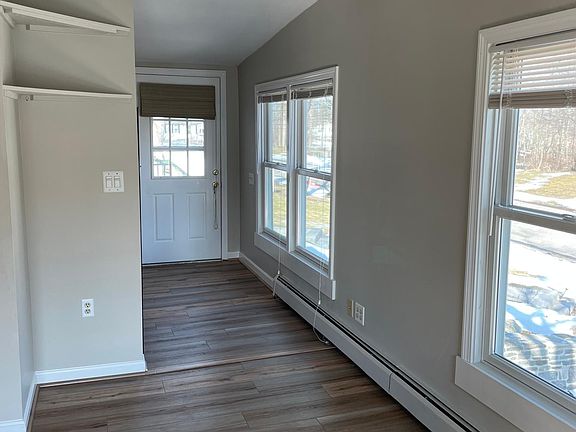 Entry view into kitchen.