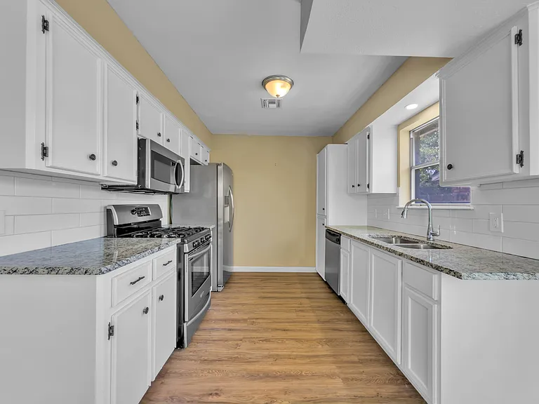 5705 Crest Pebble Dr — Photo 5