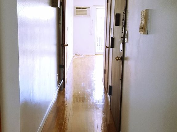 3rd image of 3099 47th St #1