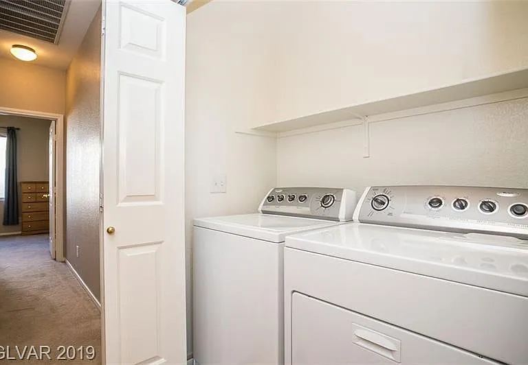 1142 Village Crossing Ln — Photo 10