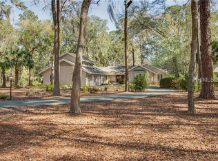 14 Cat Brier Ln, Hilton Head Island, SC 29926