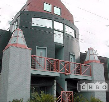 Freestanding Town Home