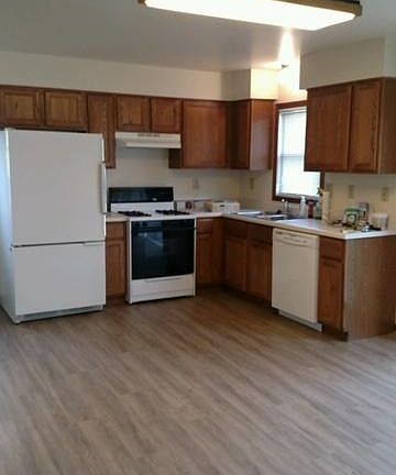 3rd image of 5021 W 92nd Ave
