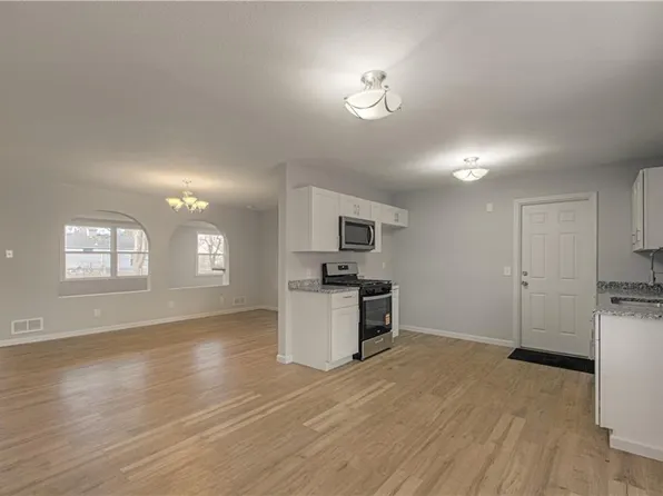 7304 E 109th Ter, Kansas City, MO 64134