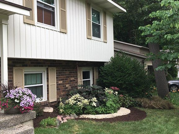 2nd image of 4775 Breckenridge Dr NE