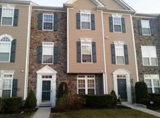 5 Swan Ct, Delanco, NJ 08075