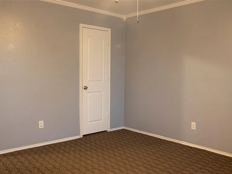 16130 Coleburn Dr — Photo 24