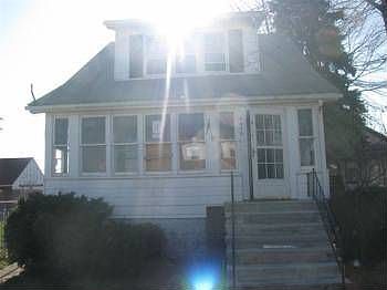 2nd image of 4479 3rd St
