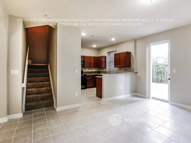 2547 SW 147th Path — Photo 6