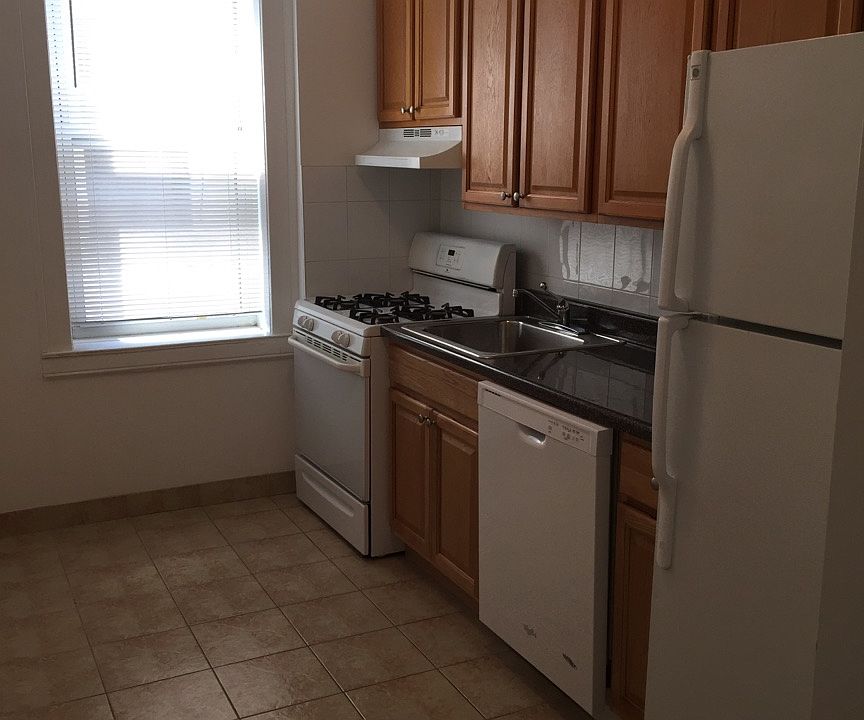 1st image of 3026 35th St #5B