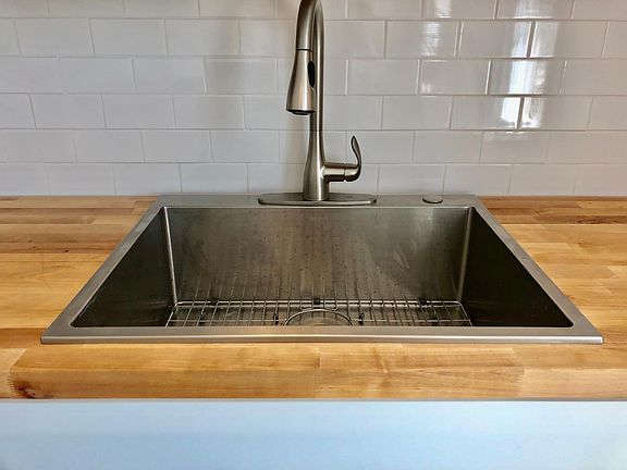 4th image of 44 Woodbine St #2