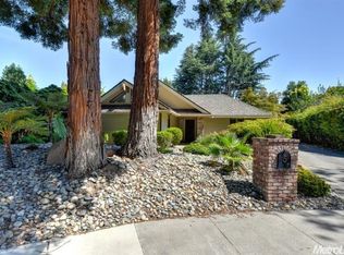 5 Fox Oaks Ct, Sacramento, CA 95831