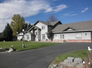 210 Valle Vista Dr, Grants Pass, OR 97527