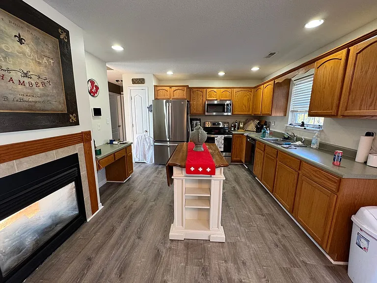 2603 Oakfield Dr — Photo 10