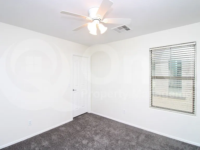 21066 E Munoz St — Photo 16