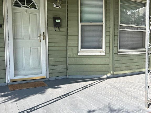 2nd image of 1180 W Elm St