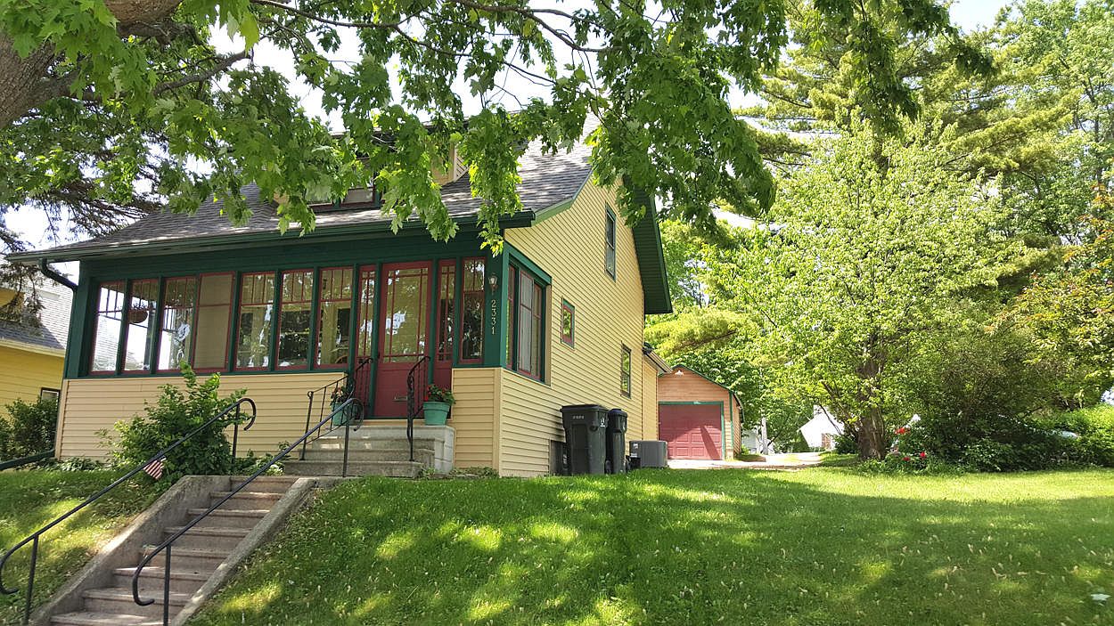 2331 Monroe St, New Holstein, WI 53061 Zillow