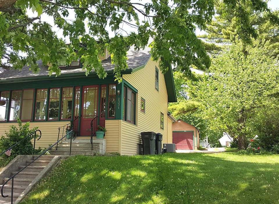 2331 Monroe St, New Holstein, WI 53061 Zillow