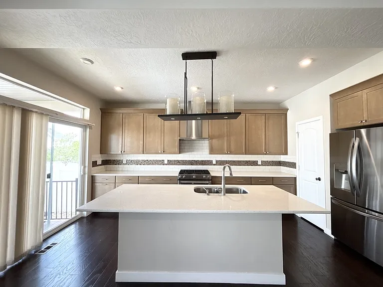 2676 N Heston Park — Photo 7