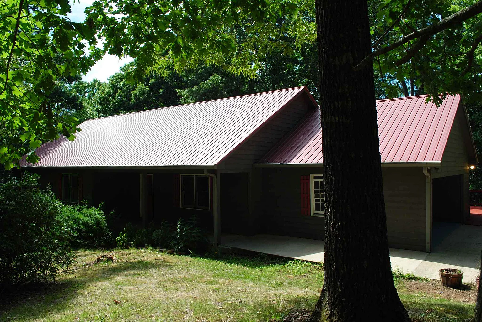 281 Collins Rd photo 1