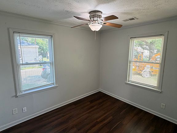 4th image of 6405 Southside Dr