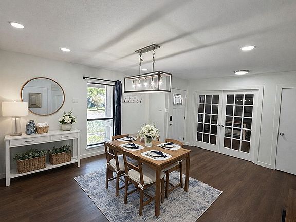 3rd image of 6275 Ridgebrook St