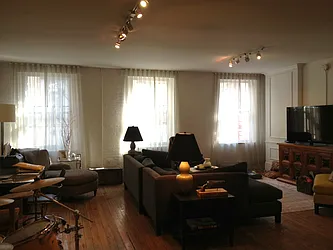 Rented by The Loft Broker