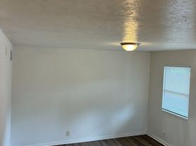 Pinecroft Apartments