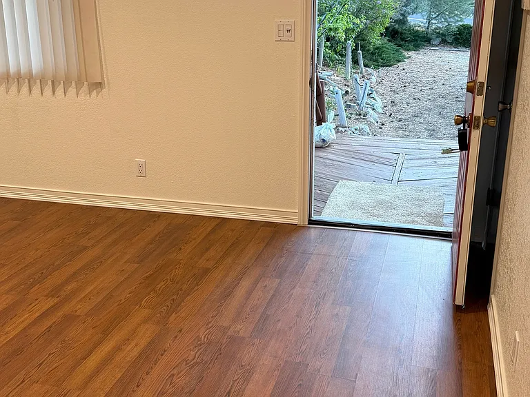 2100 Zermatt Dr — Photo 8