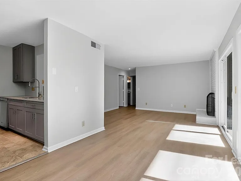 11029 Harrowfield Rd — Photo 7