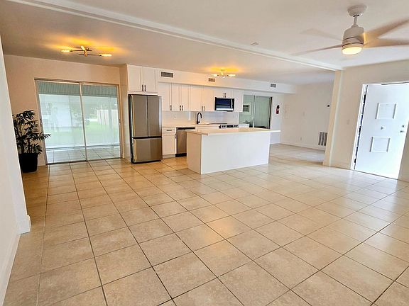5th image of 6411 NW 72nd Avenue
