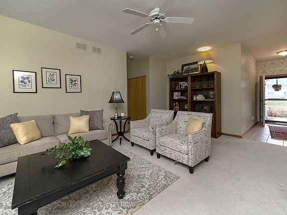 2nd image of 2248 Meadowcroft Ln