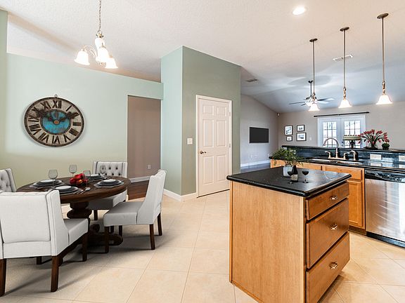 4th image of 3208 Deer Creek Dr